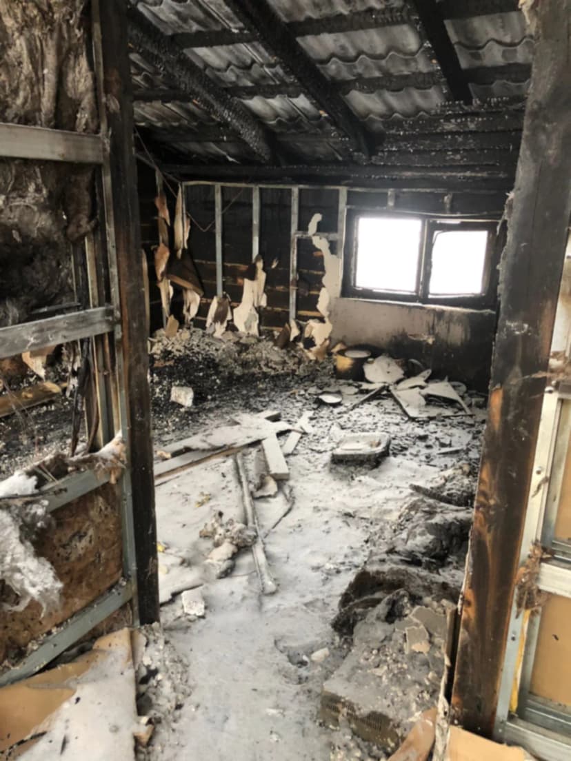 Общий вид повреждённого помещения верхнего уровня