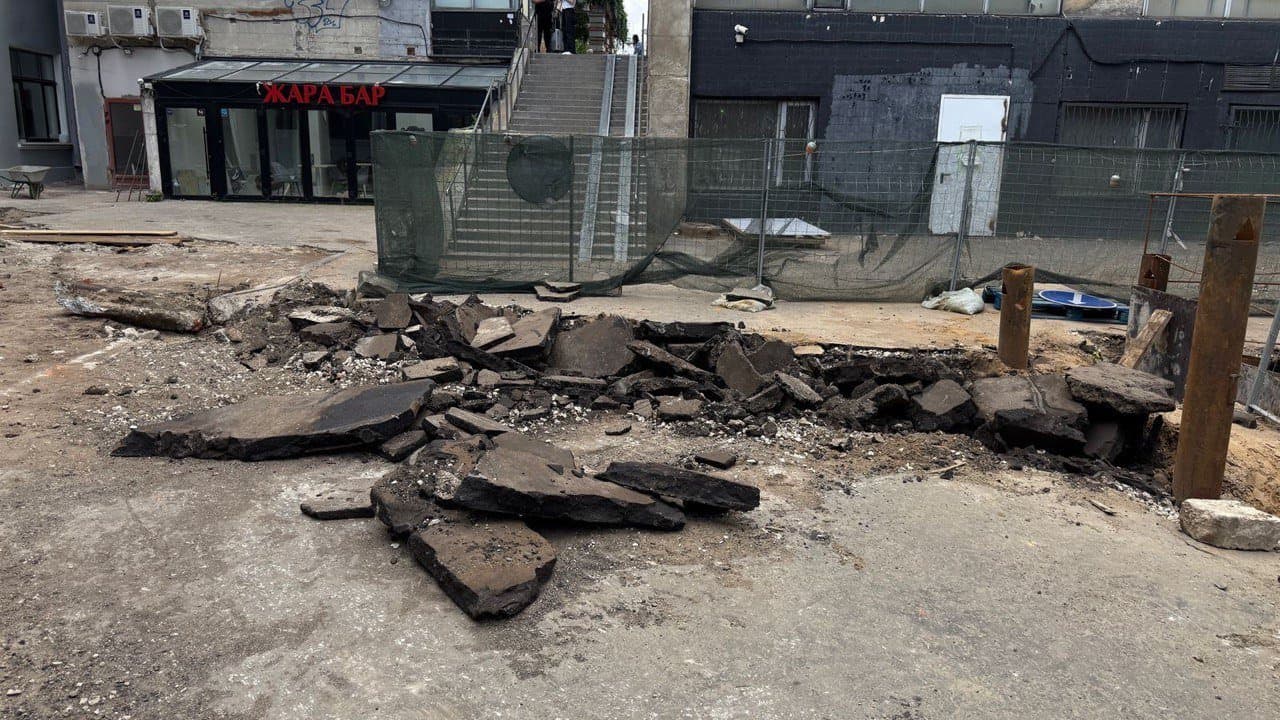 Разрытое покрытие и ограниченный доступ к помещению
