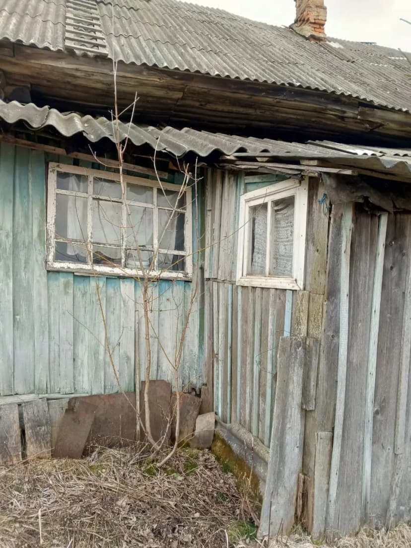 Боковой фасад и веранда