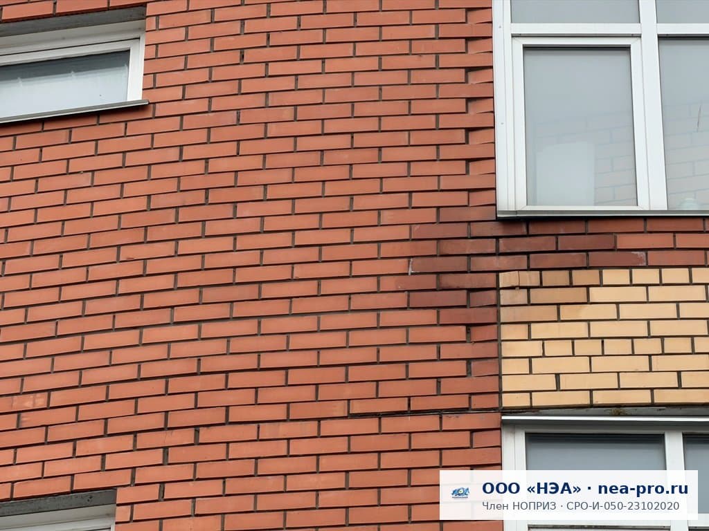 Трещины и разрушение растворных швов облицовочной кладки